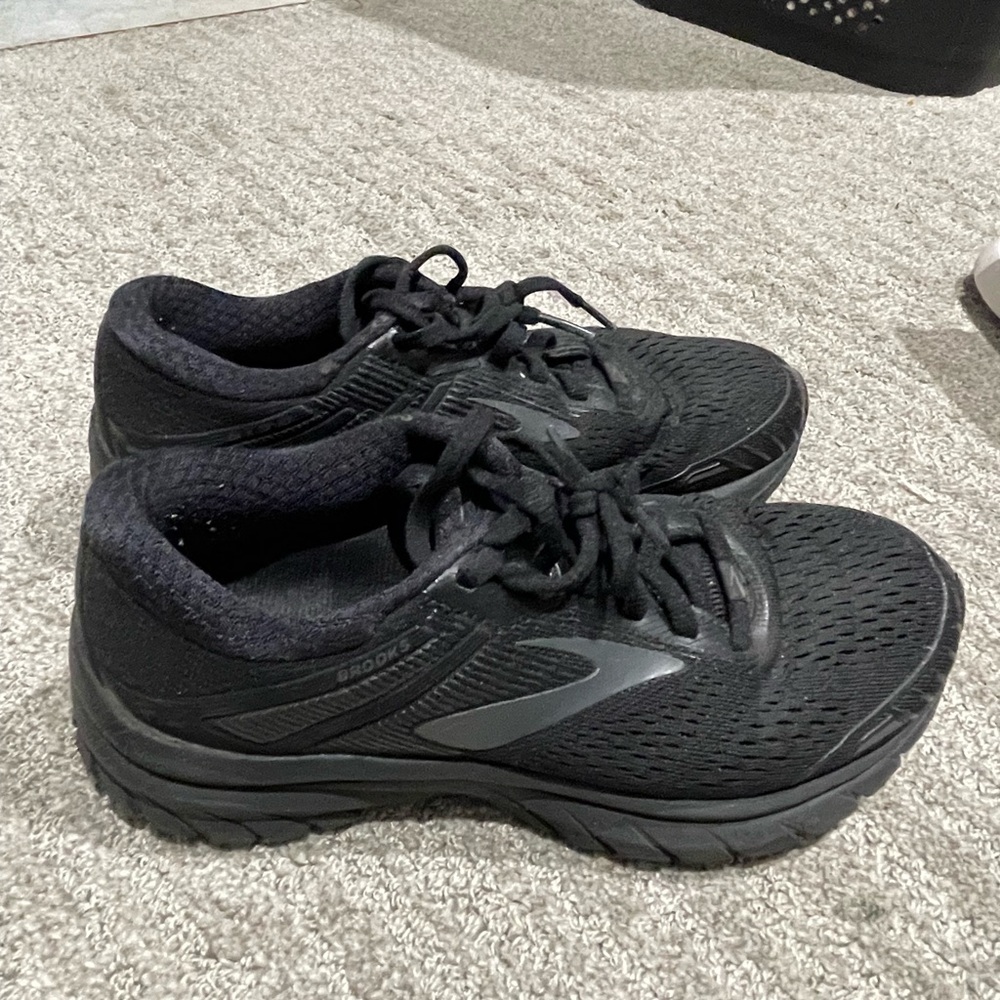 Black Athletic Running Shoes